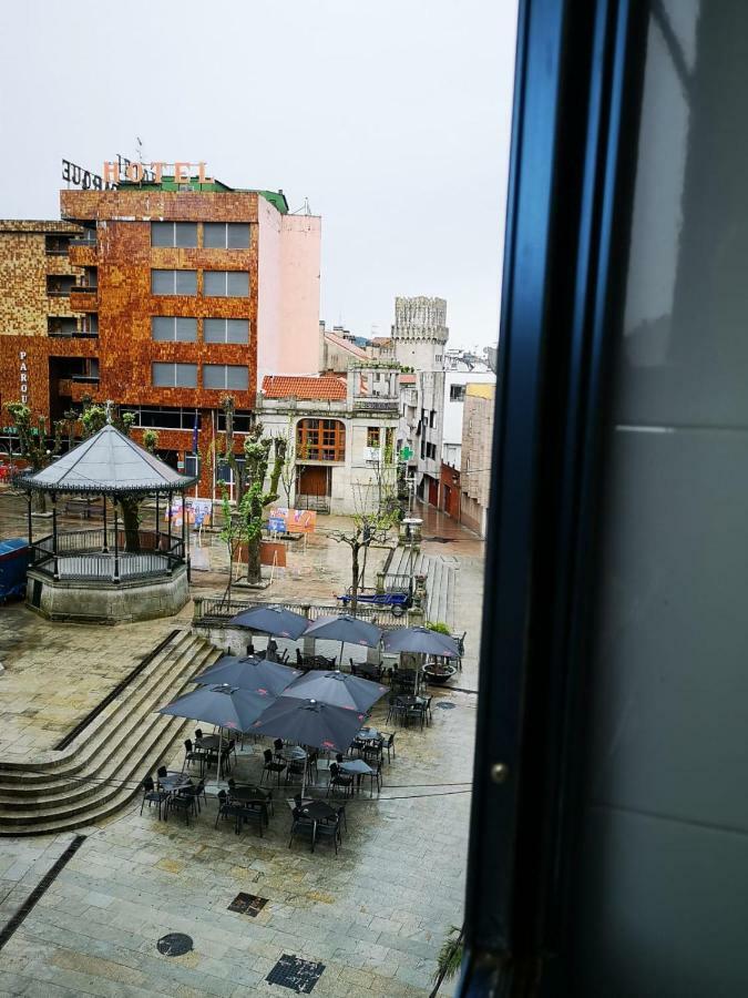 Albergue -Wifi- O Apartamento -No Wifi- Camino Santiago Porrino - En Pleno Centro - City Centre Exterior foto